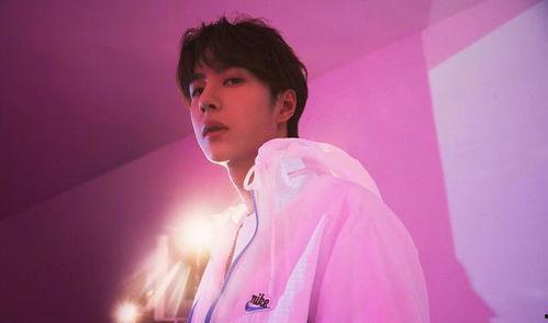 娱乐圈吃瓜王一博赵丽颖,甜蜜互动引热议